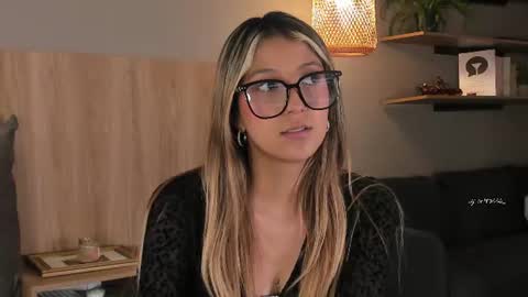 Snapshot of ariana_rosse__ chatting on July 25, 2026, 2:14 pm Ariana online show from July 25, 2026, 2:14 pm