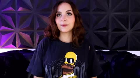   online show from October 6, 2025, 12:57 pm