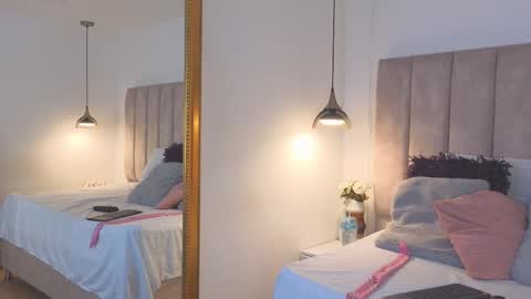 Ariana  online show from September 30, 2025, 8:25 pm