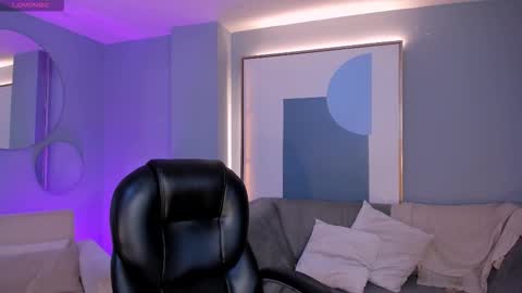 Ariana Dumont online show from October 16, 2025, 11:33 am