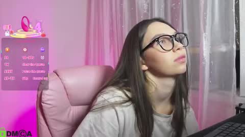 arianahot777 online show from November 14, 2025, 2:49 pm