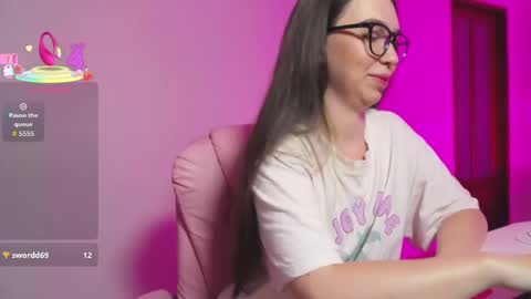 arianahot777 online show from May 20, 2026, 9:54 pm