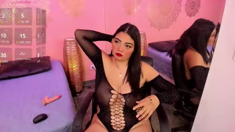 Snapshot of arianarouge chatting on February 8, 2026, 1:03 pm Ariana online show from February 8, 2026, 1:03 pm