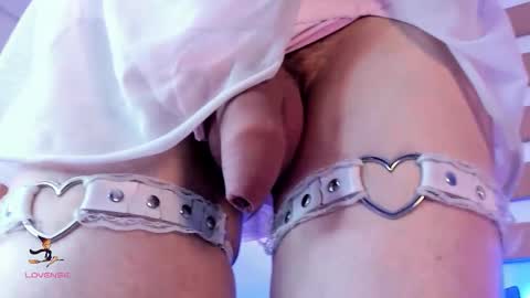 Ari  online show from October 30, 2025, 1:23 pm