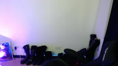 help me 100 hands up my OF is Free  online show from April 29, 2026, 8:59 pm