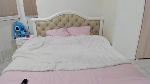 arianightx online show from January 24, 2025, 7:39 pm