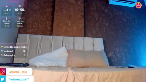 Snapshot of arianna__8 chatting on November 21, 2025, 7:56 pm arianna__8 online show from November 21, 2025, 7:56 pm