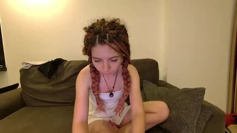 arianna_flower online show from November 6, 2025, 11:15 pm