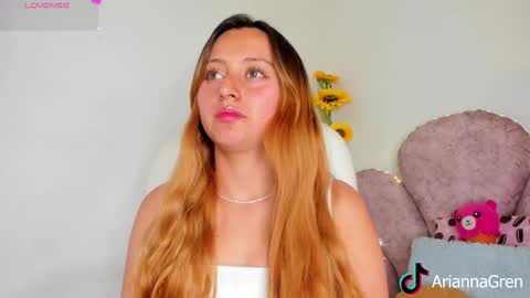 Snapshot of arianna_gren chatting on March 5, 2025, 7:06 pm Arianna online show from March 5, 2025, 7:06 pm