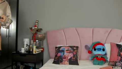 arianna_moonx online show from December 18, 2025, 11:11 pm