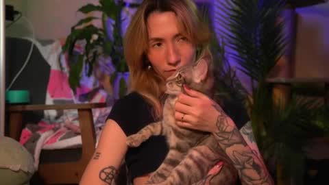 Olivka online show from April 3, 2026, 8:01 am