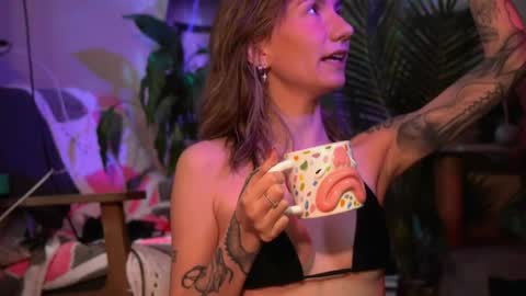 Olivka online show from April 24, 2026, 10:28 am