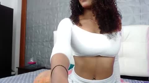 arianna_rochel online show from November 15, 2025, 3:52 pm