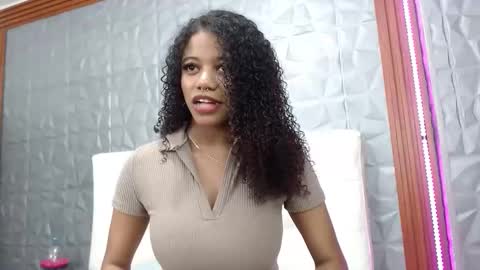 arianna_rochel online show from November 20, 2025, 3:34 pm