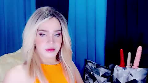 Snapshot of arianne_xoxo777 chatting on February 16, 2026, 7:04 am ARIANNE CUMS online show from February 16, 2026, 7:04 am