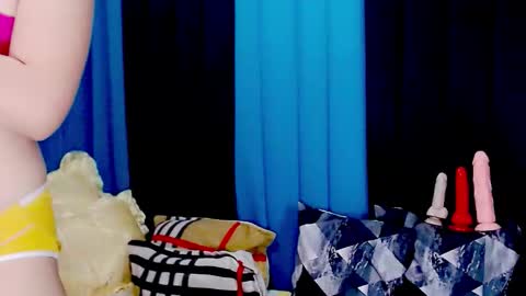 Snapshot of arianne_xoxo777 chatting on February 19, 2026, 6:31 am ARIANNE CUMS online show from February 19, 2026, 6:31 am