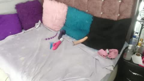 ariasmithog online show from September 30, 2025, 4:01 pm