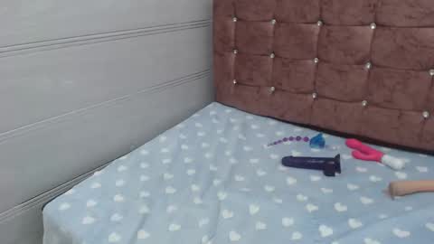 ariasmithog online show from October 2, 2025, 8:27 pm