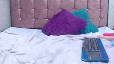 ariasmithog online show from October 7, 2025, 3:09 pm