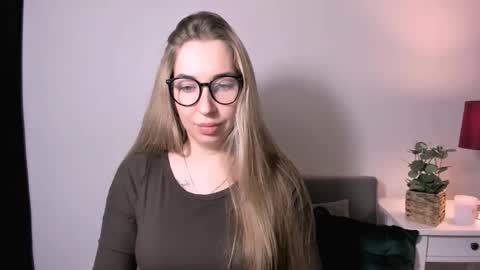 Aria online show from January 14, 2026, 12:11 pm