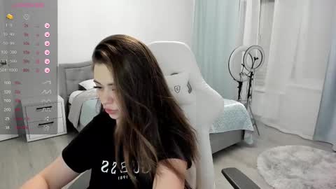 Ariel online show from February 21, 2025, 4:37 pm