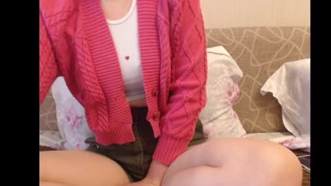 Ariella online show from November 5, 2025, 10:37 am