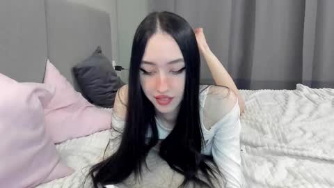 Ariel online show from March 5, 2025, 7:27 pm