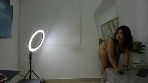 arielasm online show from November 29, 2025, 1:25 pm