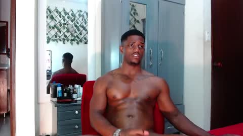 Snapshot of arielbronwxxx chatting on January 2, 2025, 4:13 pm chris online show from January 2, 2025, 4:13 pm