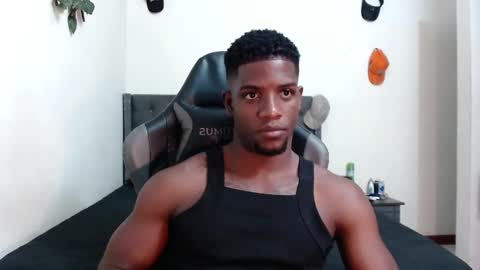 Snapshot of arielbronwxxx chatting on February 15, 2025, 8:43 pm chris online show from February 15, 2025, 8:43 pm