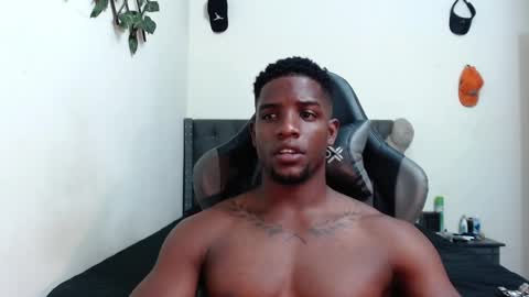 Snapshot of arielbronwxxx chatting on February 15, 2025, 11:47 pm chris online show from February 15, 2025, 11:47 pm