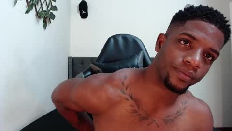 Snapshot of arielbronwxxx chatting on February 16, 2025, 1:16 pm chris online show from February 16, 2025, 1:16 pm