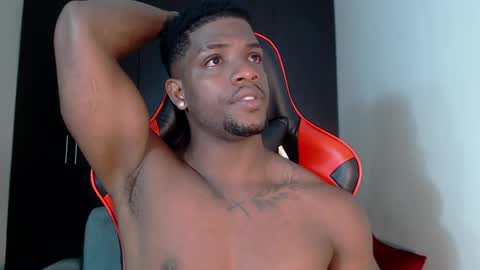 Snapshot of arielbronwxxx chatting on March 2, 2025, 12:01 pm chris online show from March 2, 2025, 12:01 pm