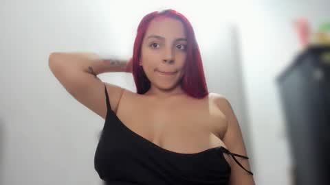 Snapshot of ariell_rose1 chatting on October 4, 2025, 2:42 am Stephany online show from October 4, 2025, 2:42 am