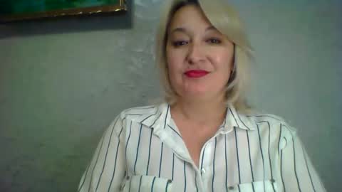 Snapshot of arielxloveresss chatting on May 31, 2026, 1:18 pm ArielXLoveresss online show from May 31, 2026, 1:18 pm
