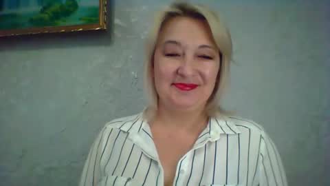 ArielXLoveresss online show from June 1, 2026, 8:27 am