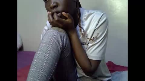 Snapshot of aries_eve chatting on October 28, 2025, 11:18 pm aries_eve online show from October 28, 2025, 11:18 pm