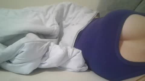 Snapshot of ariesfirebaby chatting on February 24, 2025, 2:51 am ariesfirebaby online show from February 24, 2025, 2:51 am