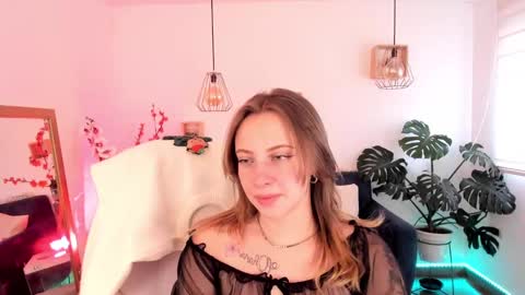 Ari  online show from December 16, 2024, 7:43 pm