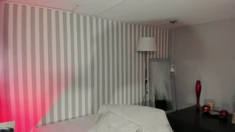  Arianna  online show from January 4, 2025, 3:39 pm