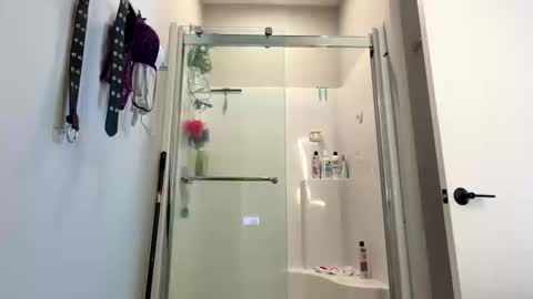 airskiii online show from October 18, 2025, 5:35 pm