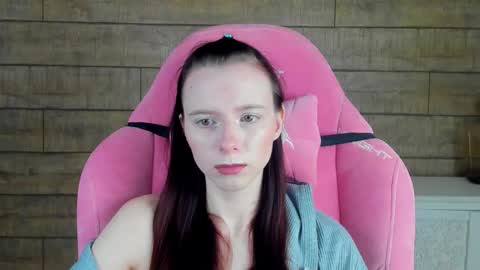 Snapshot of arinakubrick chatting on December 4, 2025, 4:33 am Arinakubrick online show from December 4, 2025, 4:33 am