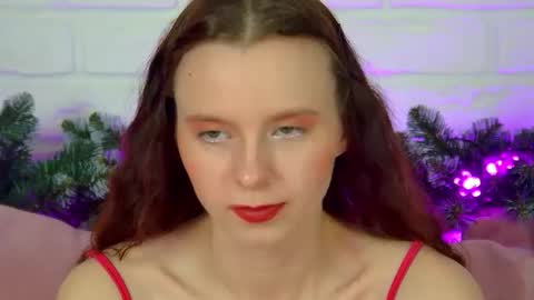 Snapshot of arinakubrick chatting on December 19, 2025, 6:26 pm Arinakubrick online show from December 19, 2025, 6:26 pm