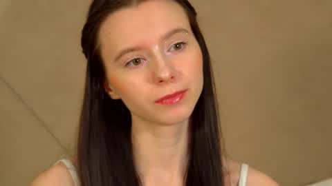 Arinakubrick online show from April 14, 2026, 4:35 pm