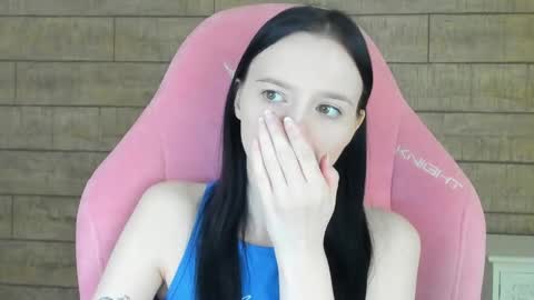 Arinakubrick online show from April 17, 2026, 4:21 pm