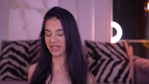 Arina online show from November 10, 2025, 6:29 pm