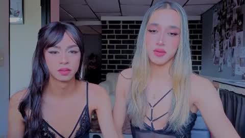 arisunshine77 online show from April 3, 2026, 9:46 pm