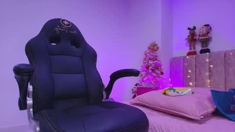 Arleth  online show from December 16, 2025, 3:11 am