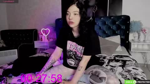 Snapshot of arlinecarroll chatting on February 1, 2026, 8:13 am Arline online show from February 1, 2026, 8:13 am