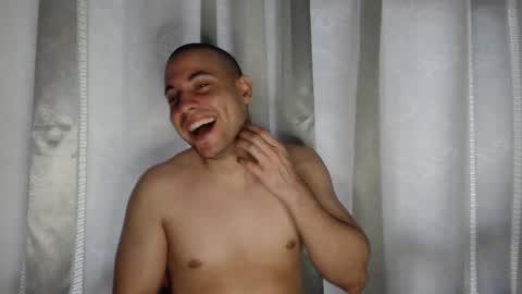 ARMANDO online show from November 19, 2025, 6:08 pm